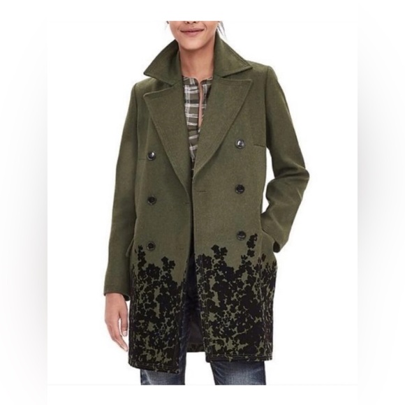 Banana Republic Jackets & Blazers - Banana republic green and black wool blend flocked hem pea coat. Size S